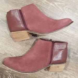 dune red boots